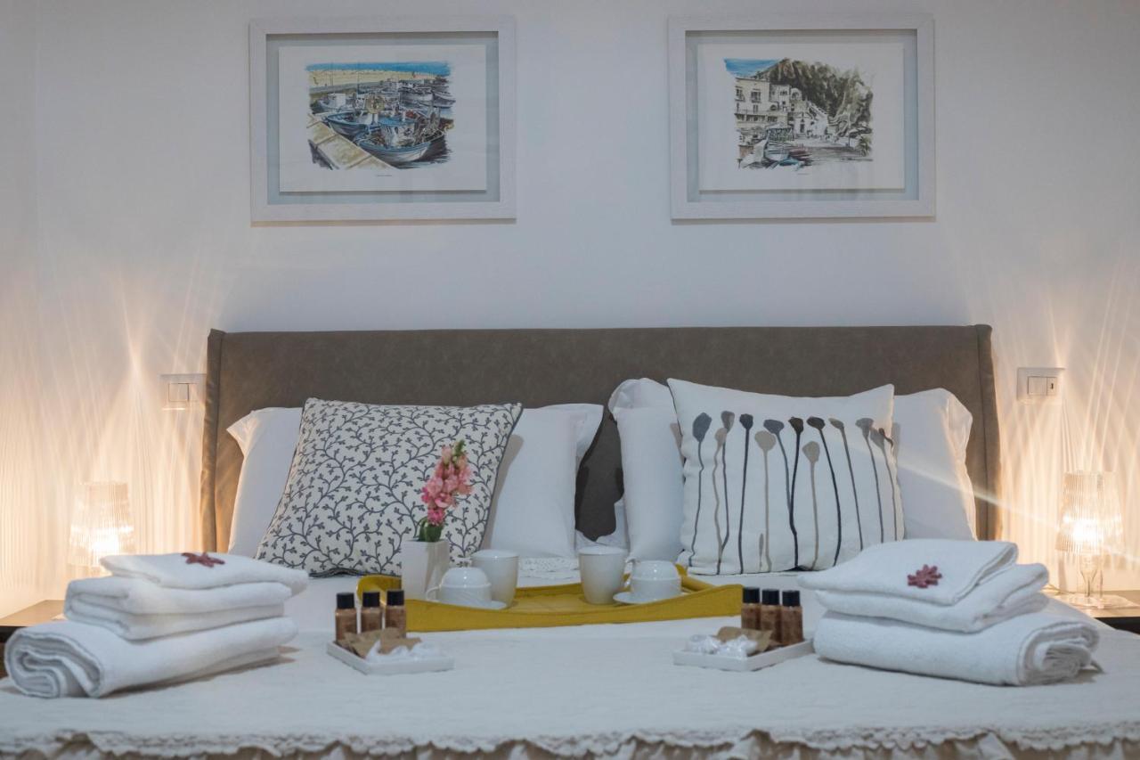 La Dimora Del Barone Bed & Breakfast Salerno Exterior photo
